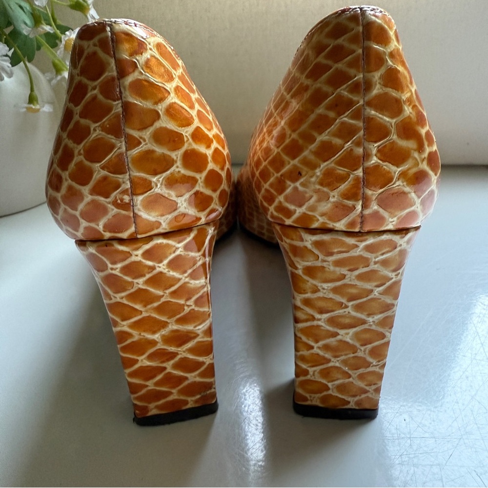 Stuart Weitzman Orange Patterned Block Heel Pumps Square Toe Size 7 - Picture 10 of 16